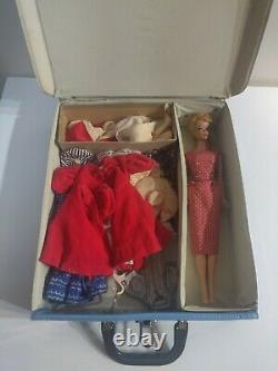 Vintage Barbie Ponytail Mattel 1962 with 9 set of clothes and original case