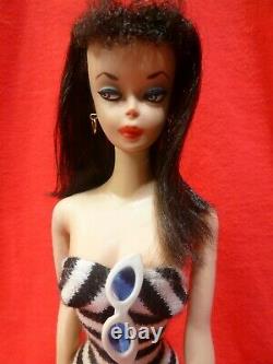 Vintage Barbie ponytail #1 brunette-TM Box with reproduction stand, 1959