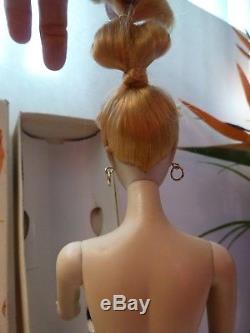 Vintage Barbie ponytail #2 blond, TM stand, Fantastic