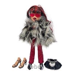 Vintage Bratz Welcome to Fabulous Las Vegas Tiana Doll Fur Coat Skirt Boots