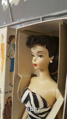 Vintage Brunette #3 Ponytail Barbie T. M Box/stand