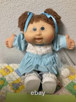 Vintage Cabbage Patch Kid Play Along Girl PA-16 Brown Hair Green Eyes 2004