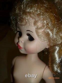 Vintage Furga Alta Moda Blond Violetta Doll Entusiasmo 17 PRISTINE