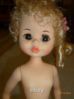 Vintage Furga Alta Moda Blond Violetta Doll Entusiasmo 17 PRISTINE