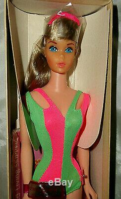 Vintage Nos 1967 Standard Barbie # 1190 Blond Hair W. Box Nrfb