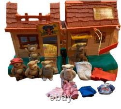 Vintage Panosh Place Furskins Moody Hollow General Store With Bears Accessories