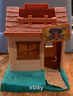 Vintage Panosh Place Furskins Moody Hollow General Store With Bears Accessories