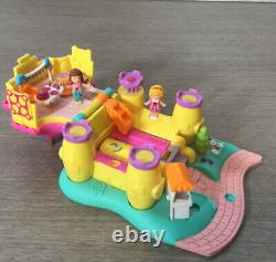 Vintage Polly Pocket Bouncy Castle 1996 Playset Playset Two Figures Complete