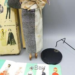 Vintage Ponytail #5 Barbie JE Dressed Box #B901-2 Gay Parisienne box VHTF