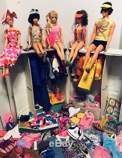 Vintage Twiggy/Francie/ PJ / Barbie/Ken /dolls/case /Wardrobe