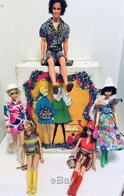 Vintage Twiggy/Francie/ PJ / Barbie/Ken /dolls/case /Wardrobe