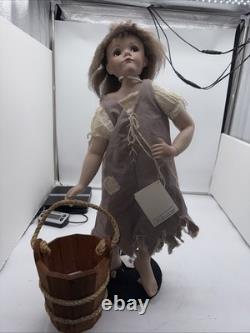 Vtg RARE Les Miserables Porcelain Doll Little Cosette #725