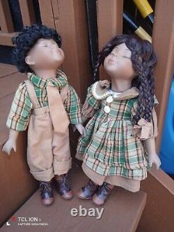 W-n-z 2000 vtg porcelain Black kissing boy & girl dolls twin dressed