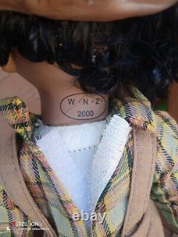 W-n-z 2000 vtg porcelain Black kissing boy & girl dolls twin dressed